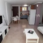 Garcia Noblejas - Apartamento En Malaga