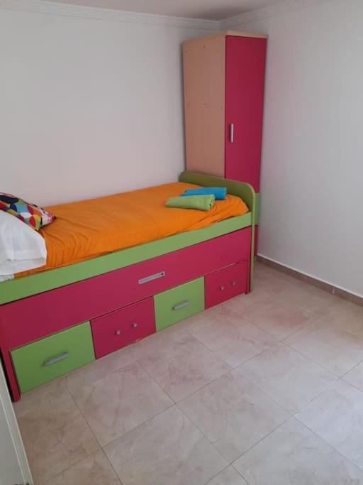 Garcia Noblejas - Apartamento En * Málaga