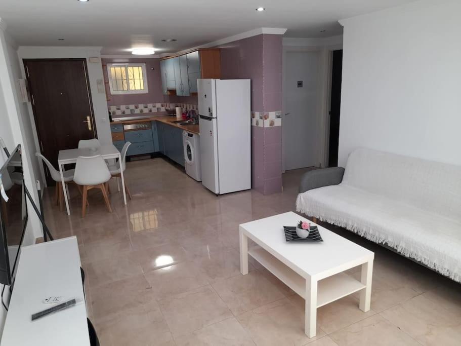 Garcia Noblejas - Apartamento En Málaga