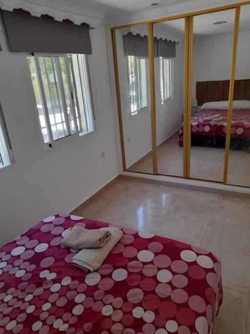 Garcia Noblejas - Apartamento En * Málaga