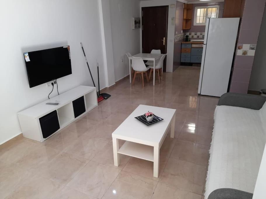 Garcia Noblejas - Apartamento En Appartamento Málaga